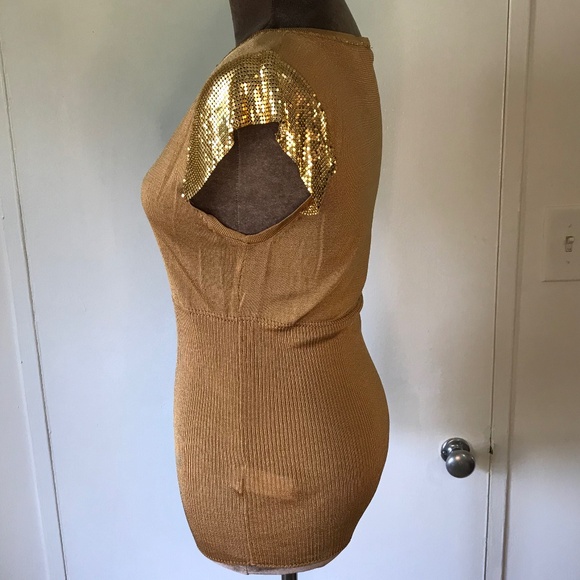 Charlotte Tarantola Going Out Top - Picture 6 of 11